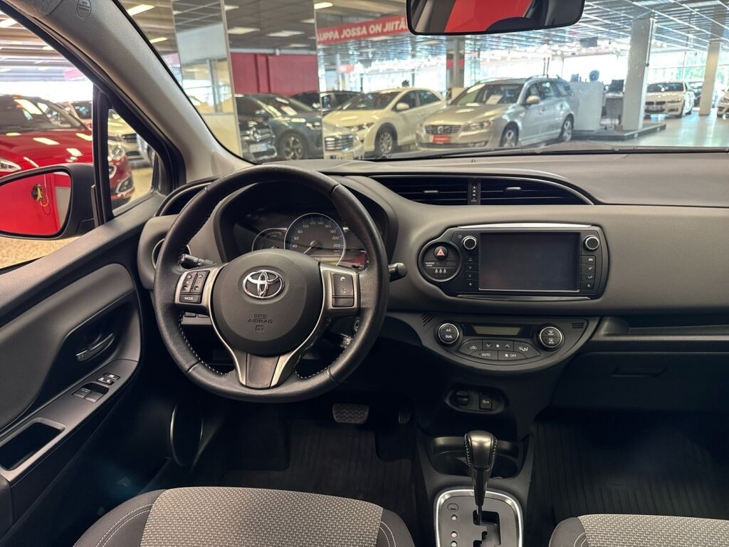 Toyota Yaris 2014 Ruskea (beige)