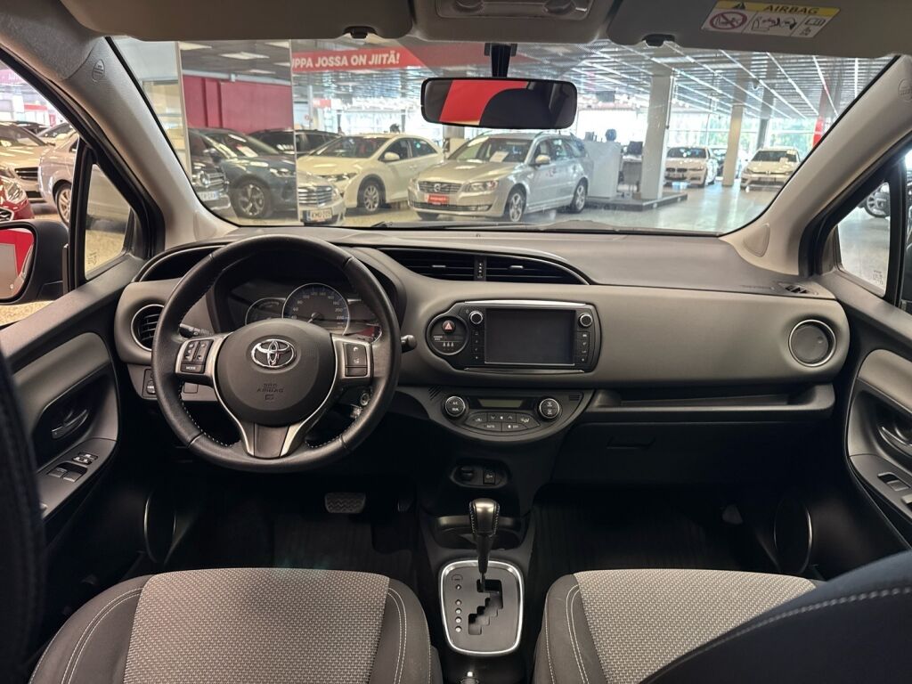 Toyota Yaris 2014 Ruskea (beige)