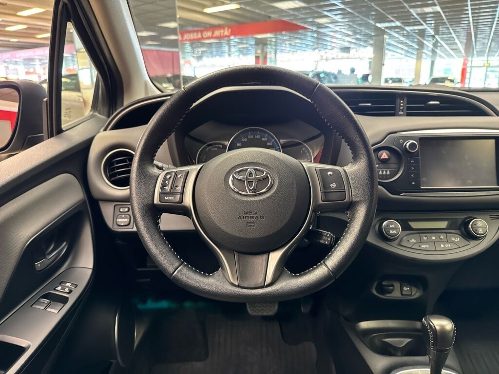 Toyota Yaris 2014 Ruskea (beige)