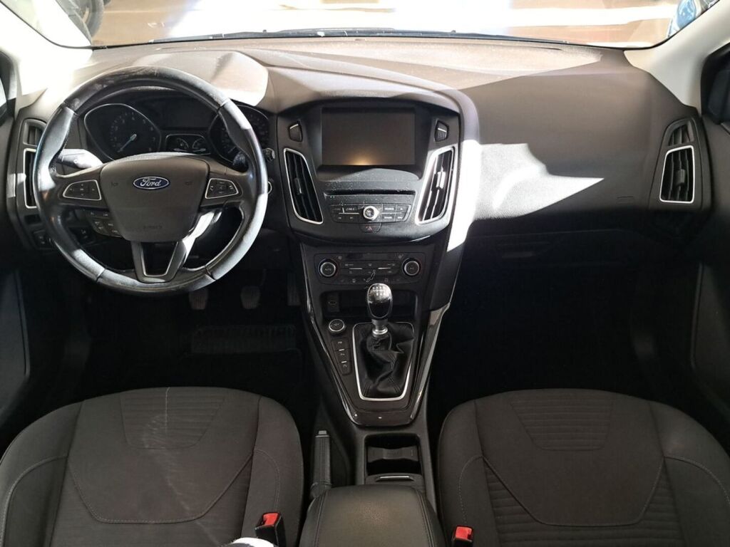 Ford Focus 2015 Sininen