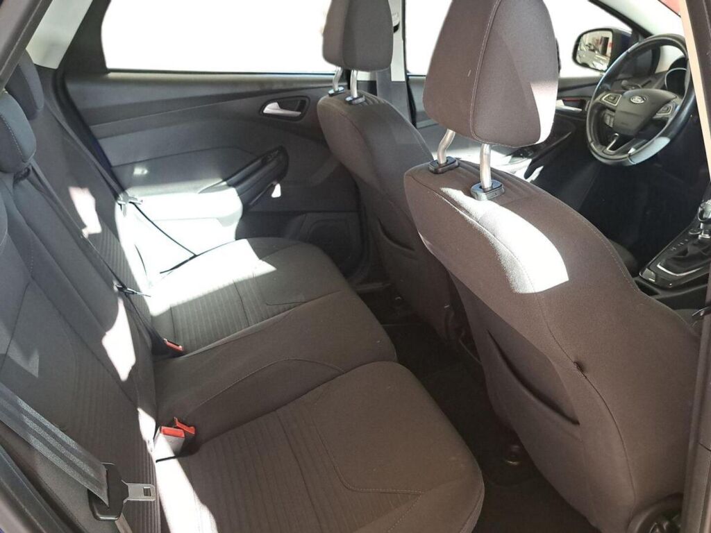 Ford Focus 2015 Sininen