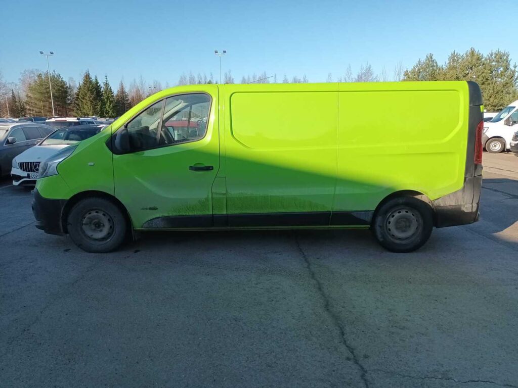 Renault Trafic 2015 Vihreä