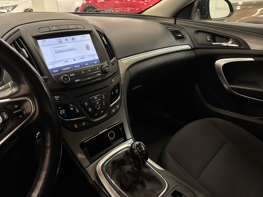 Opel Insignia 2015 Musta