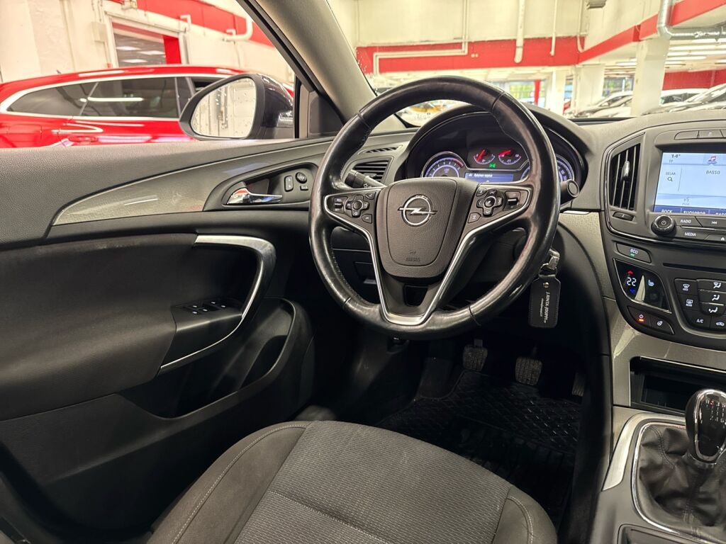 Opel Insignia 2015 Musta