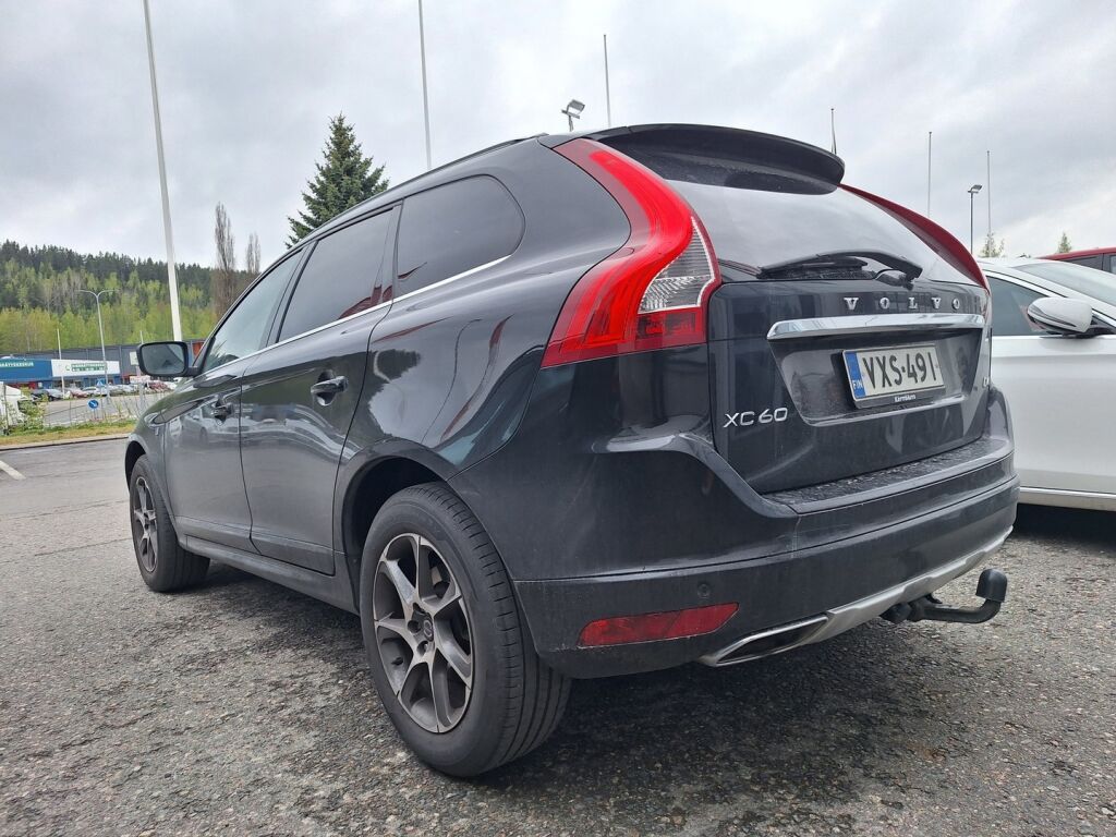 Volvo XC60 2015 Musta