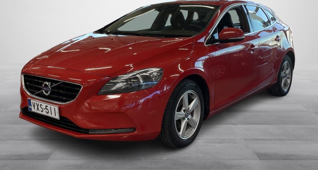 Volvo V40 2015 Punainen