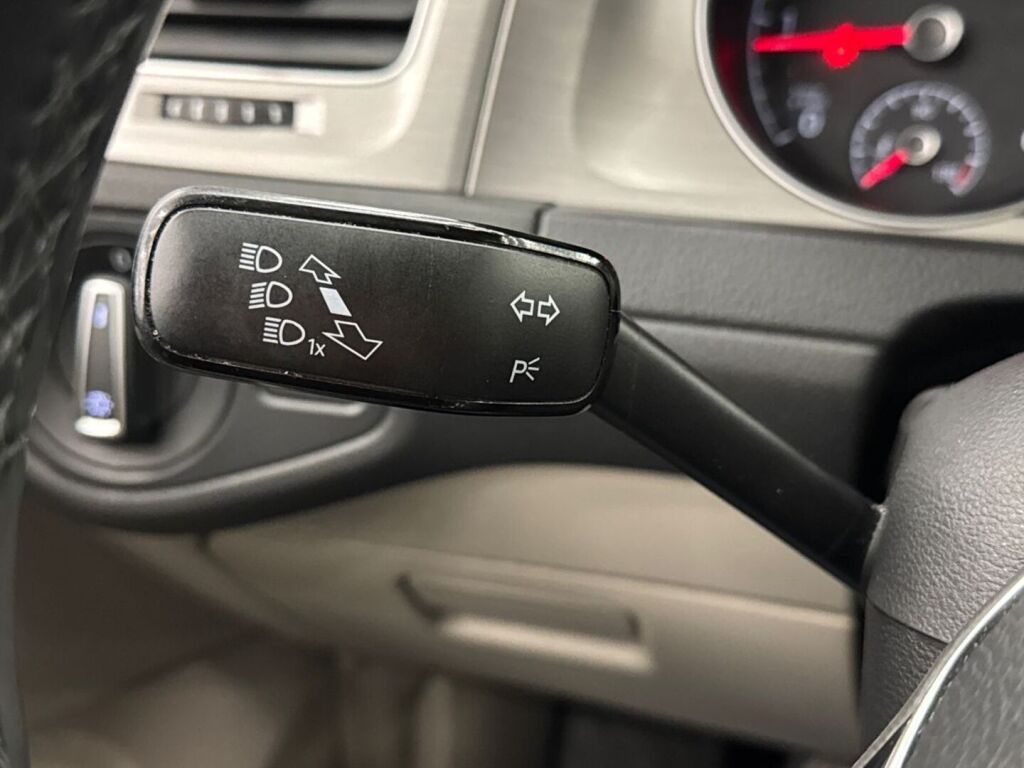Volkswagen Golf 2014 Sininen