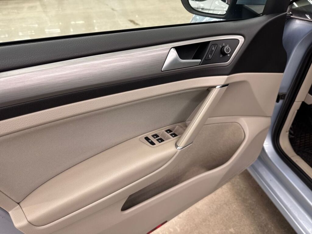 Volkswagen Golf 2014 Sininen