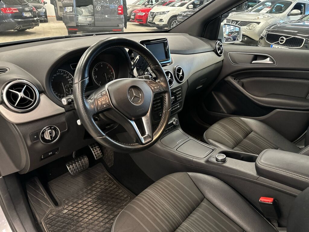 Mercedes-Benz B 2014 Harmaa