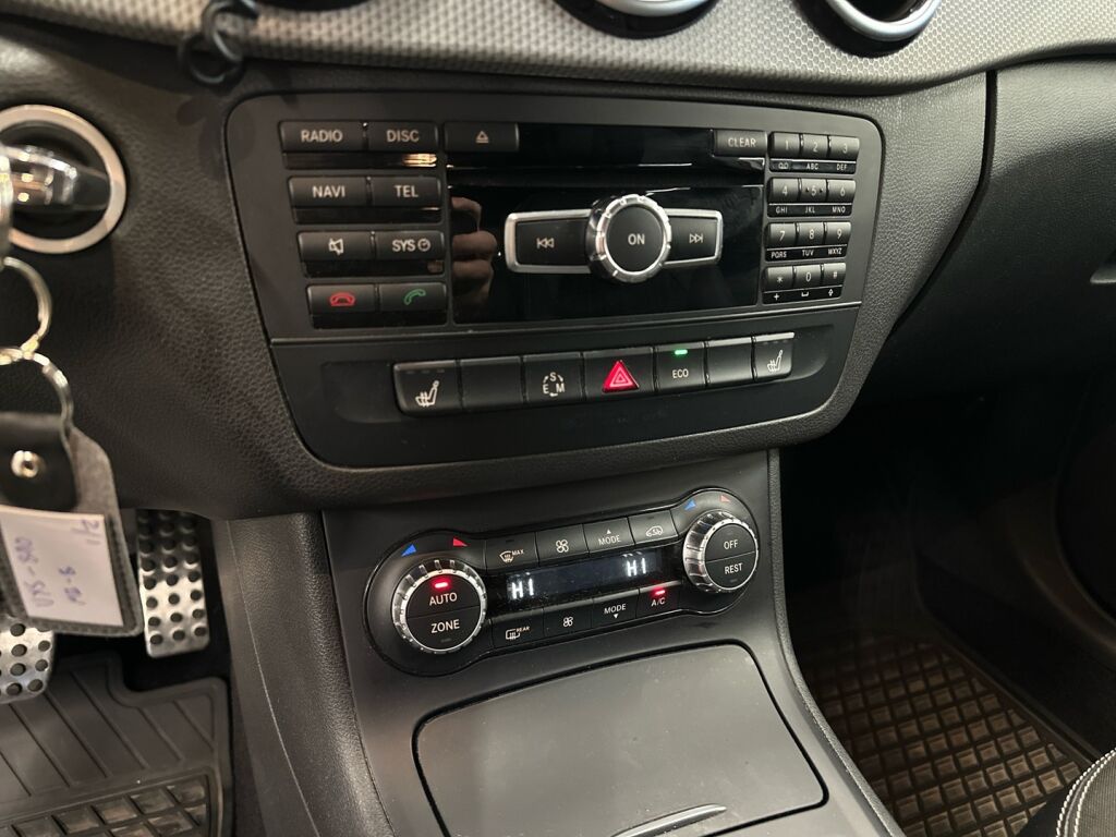 Mercedes-Benz B 2014 Harmaa