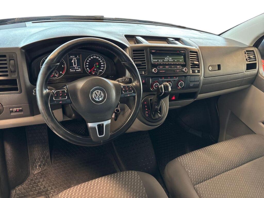 Volkswagen Transporter 2015 Violetti