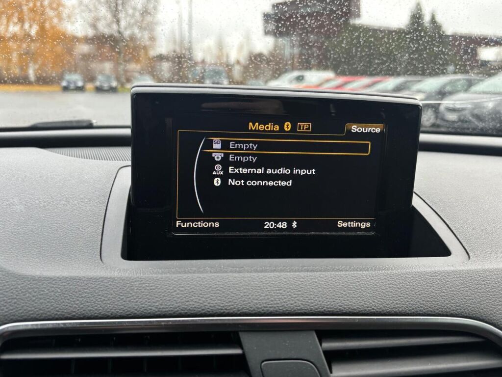 Audi Q3 2014 Valkoinen