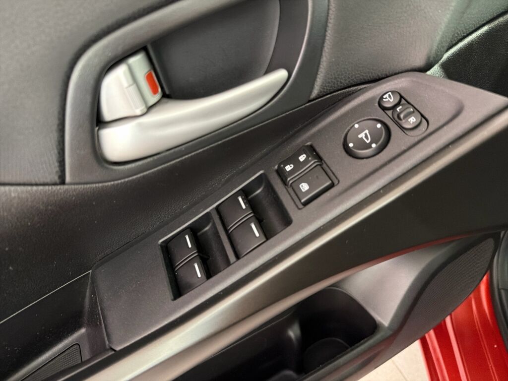 Honda Civic 2014 Punainen