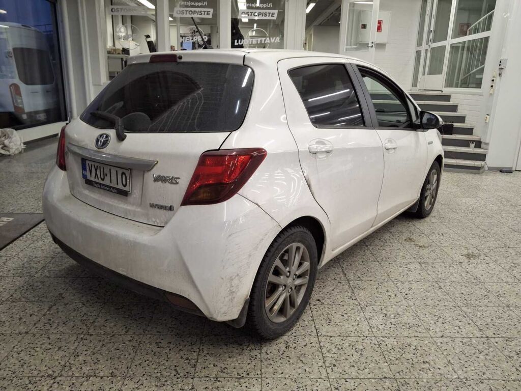 Toyota Yaris 2015 Valkoinen