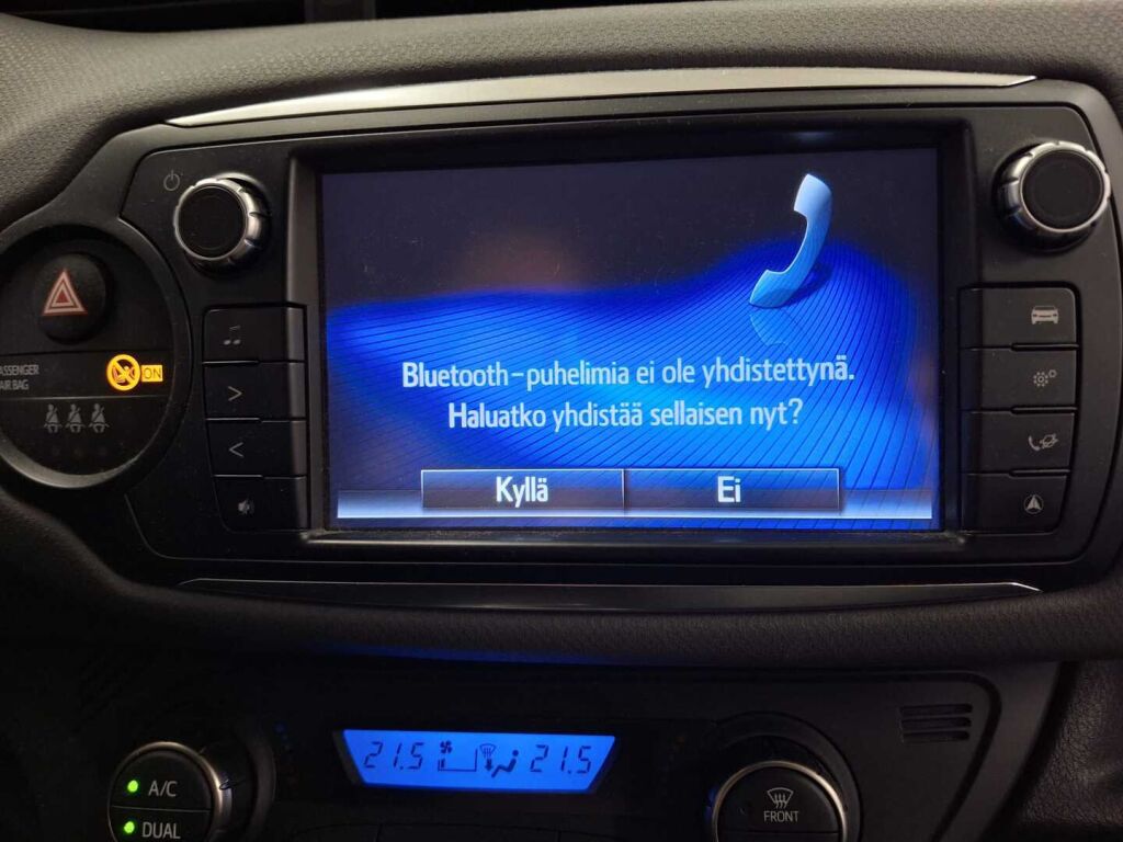 Toyota Yaris 2015 Valkoinen