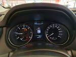 Nissan Qashqai 2015 Punainen