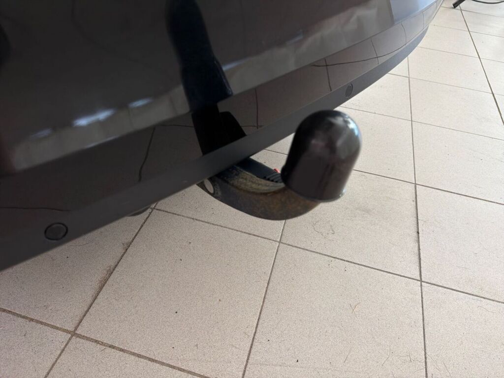 Skoda Octavia 2016 Musta