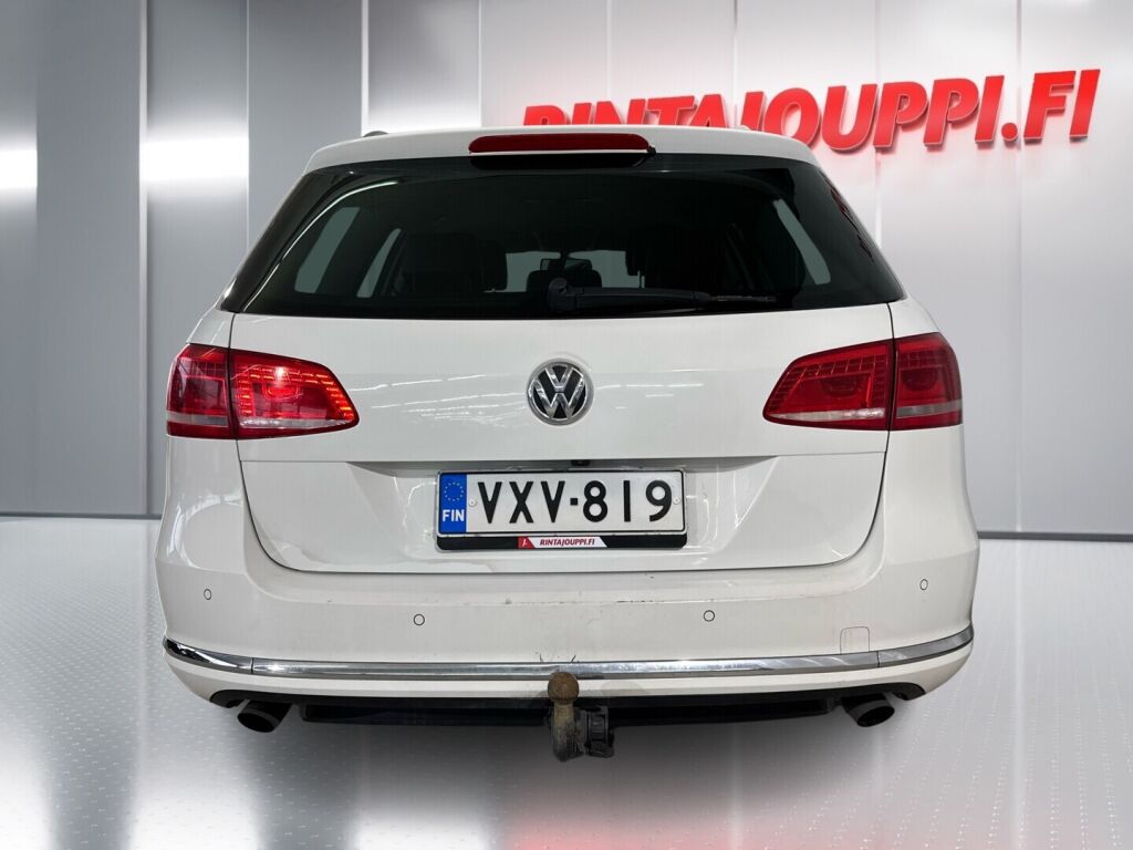 Volkswagen Passat 2012 Valkoinen