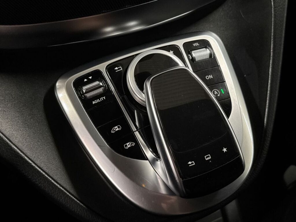 Mercedes-Benz V 2014 Valkoinen