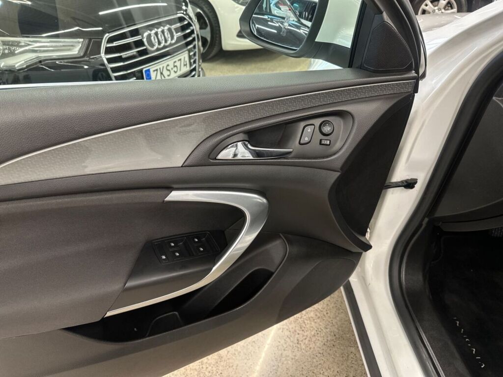 Opel Insignia 2016 Valkoinen