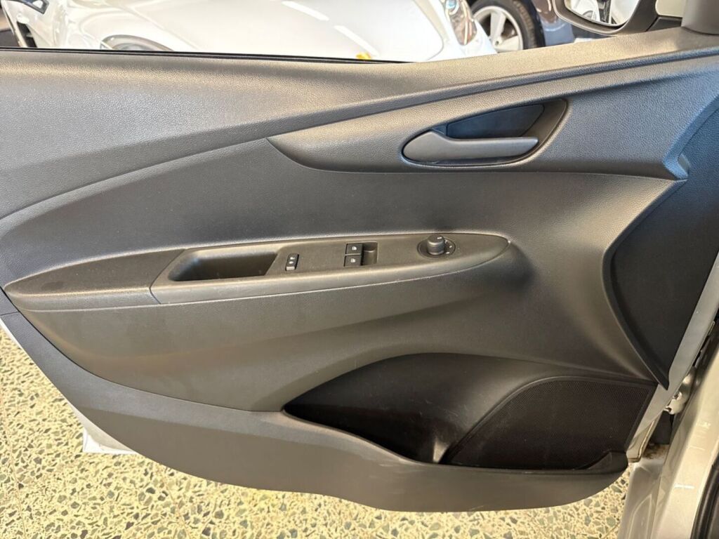 Opel Karl 2015 Hopea