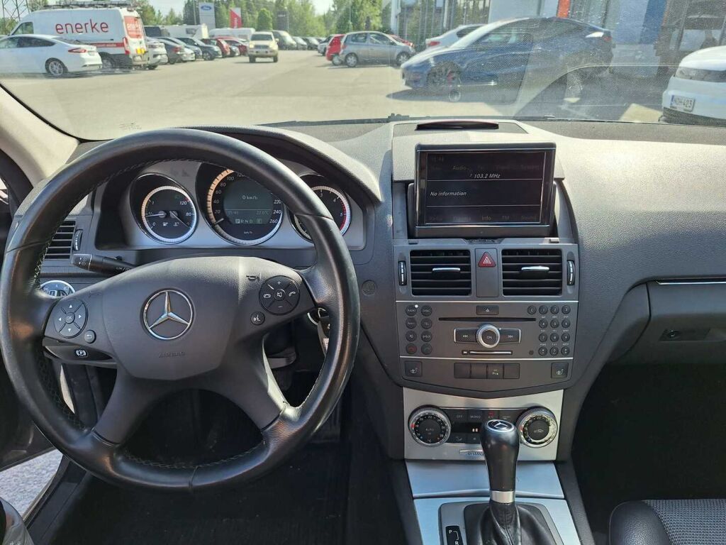 Mercedes-Benz C 2010 Harmaa
