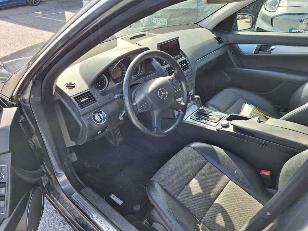Mercedes-Benz C 2010 Harmaa