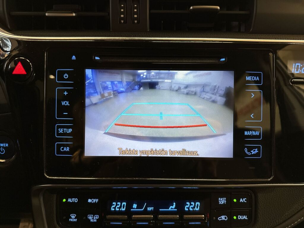 Toyota Auris 2015 Valkoinen