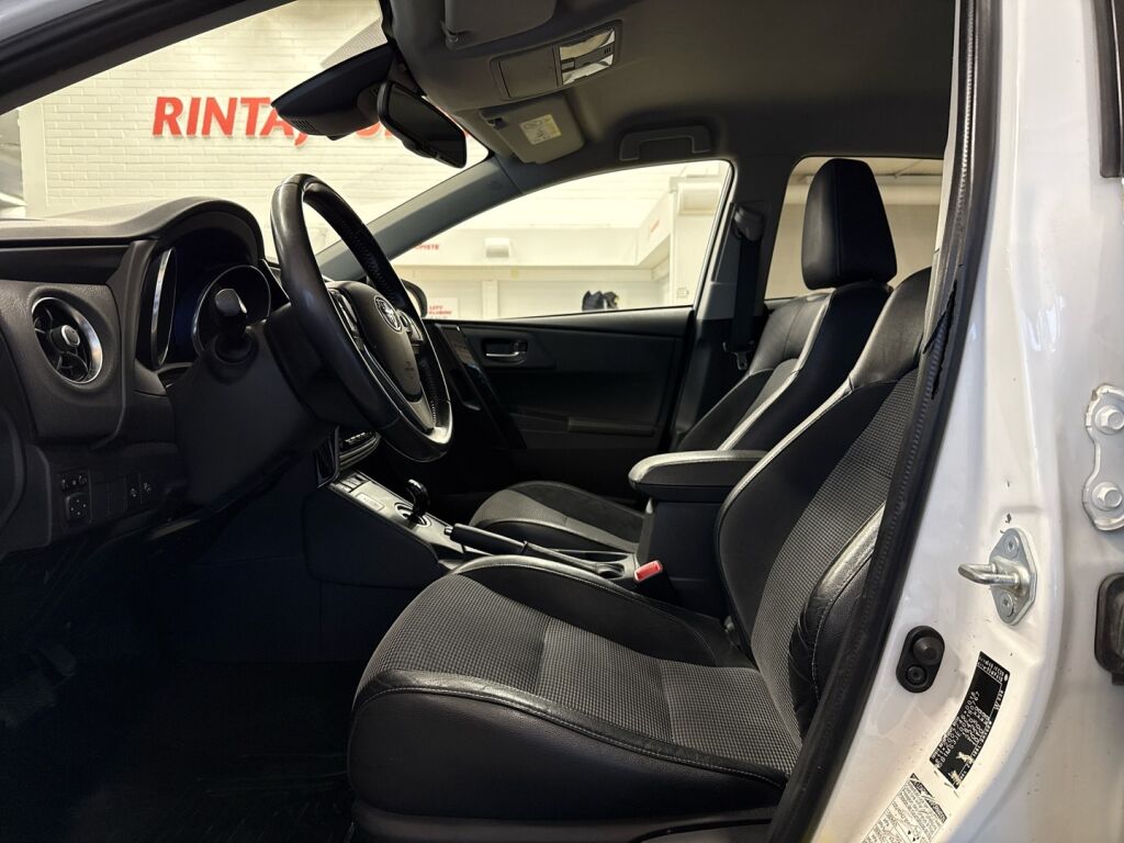 Toyota Auris 2015 Valkoinen