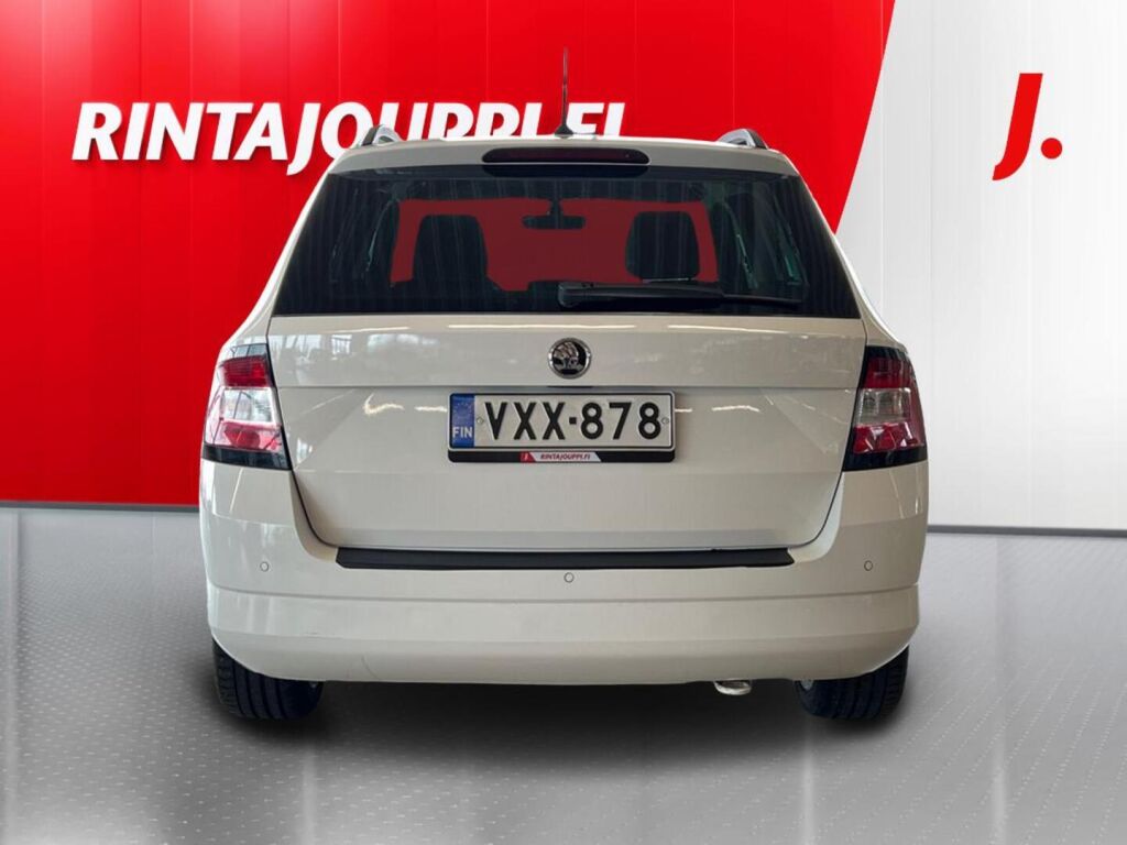Skoda Fabia 2015 Valkoinen
