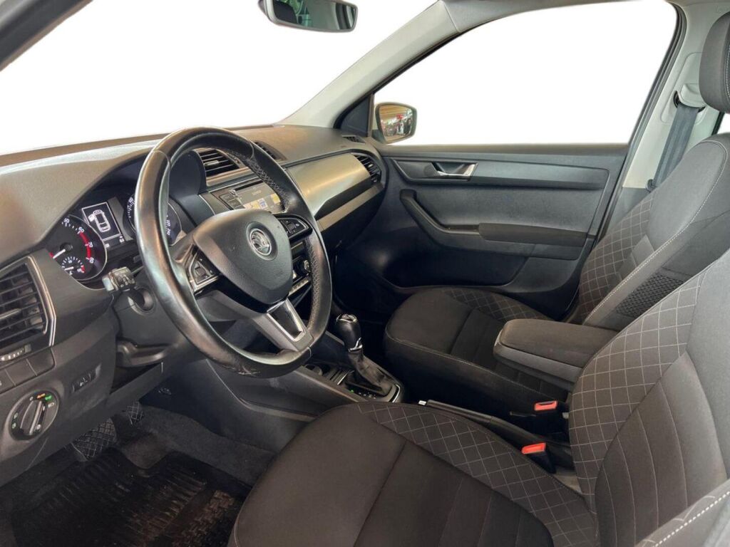 Skoda Fabia 2015 Valkoinen