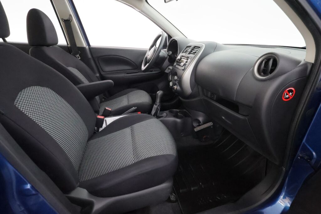 Nissan Micra 2015 Sininen