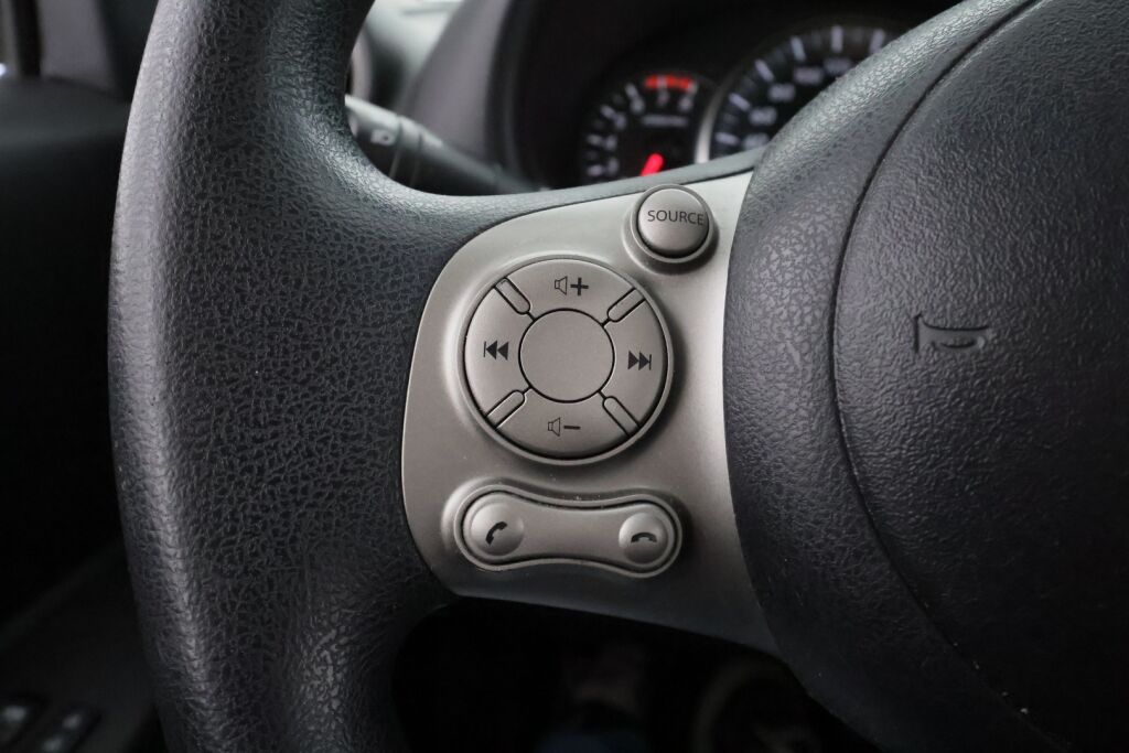 Nissan Micra 2015 Sininen