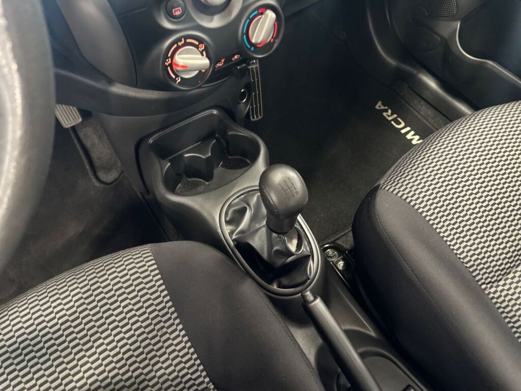 Nissan Micra 2015 Violetti