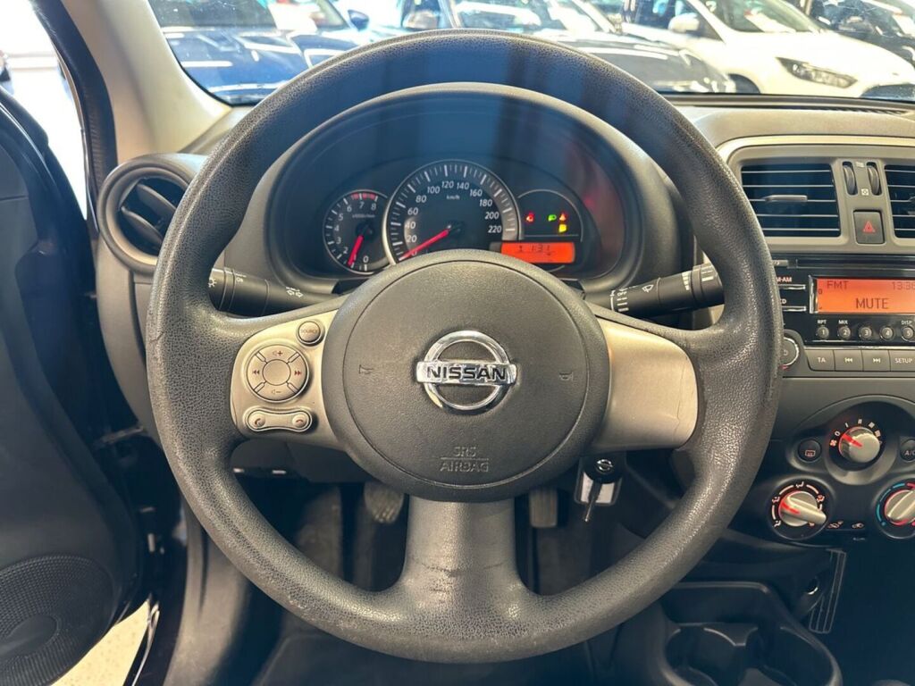 Nissan Micra 2015 Violetti