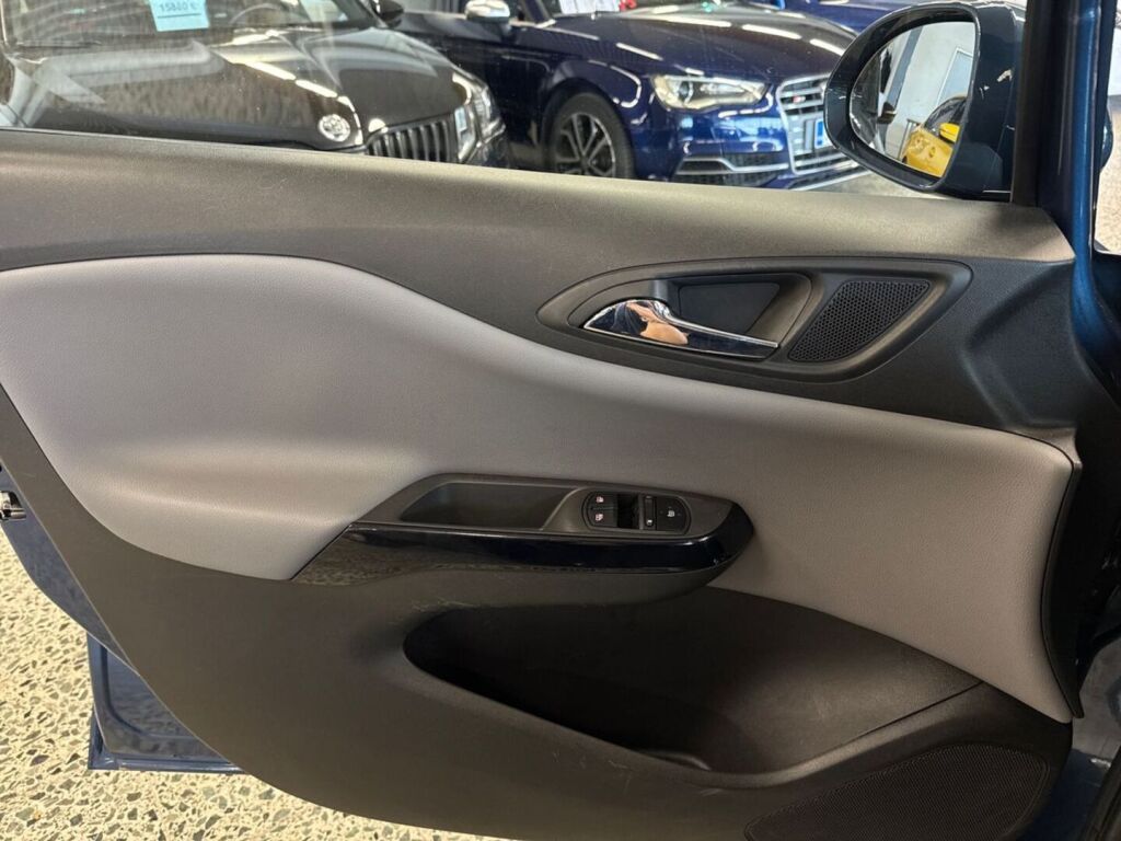 Opel Corsa 2016 Sininen