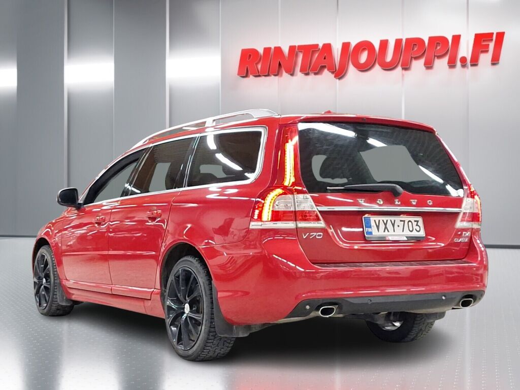 Volvo V70 2016 Punainen