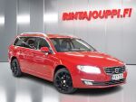 Volvo V70 2016 Punainen