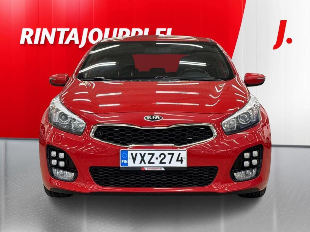 Kia Ceed 2015 Punainen