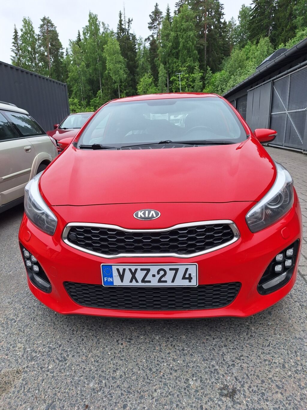 Kia Ceed 2015 Punainen