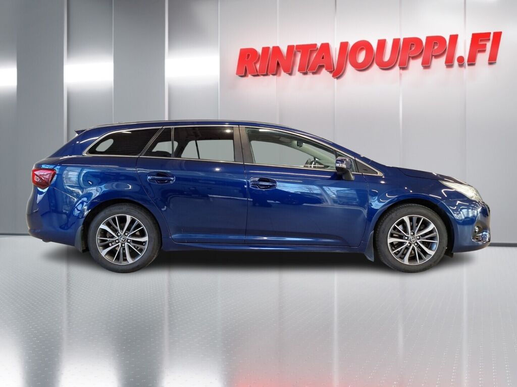 Toyota Avensis 2015 Sininen