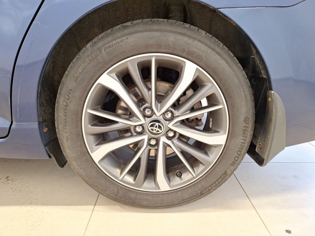 Toyota Avensis 2015 Sininen