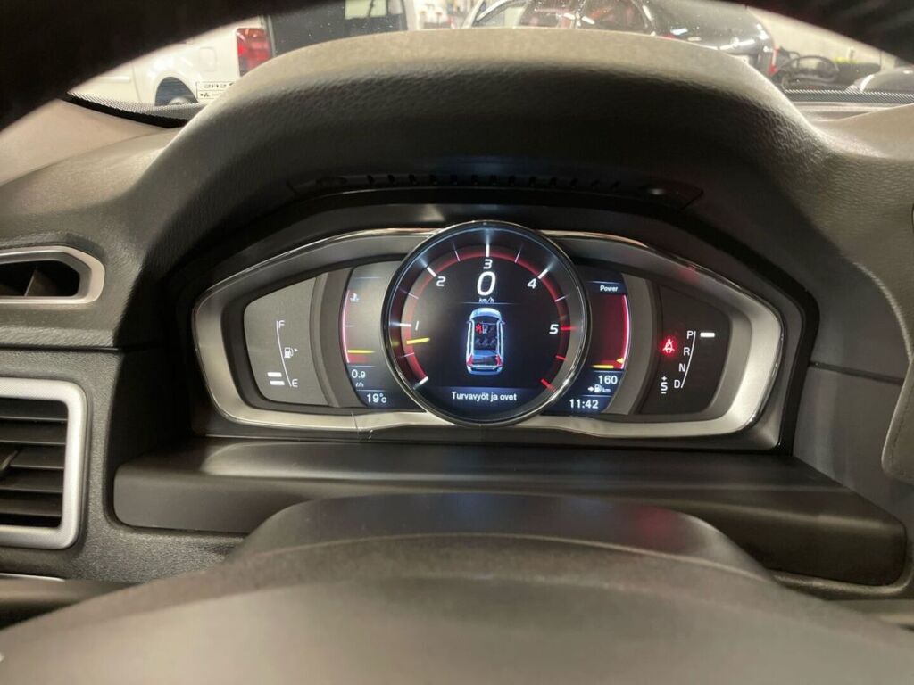 Volvo V70 2015 Valkoinen