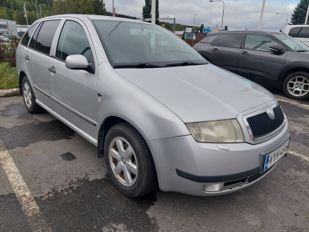 Skoda Fabia Combi 2001 Harmaa