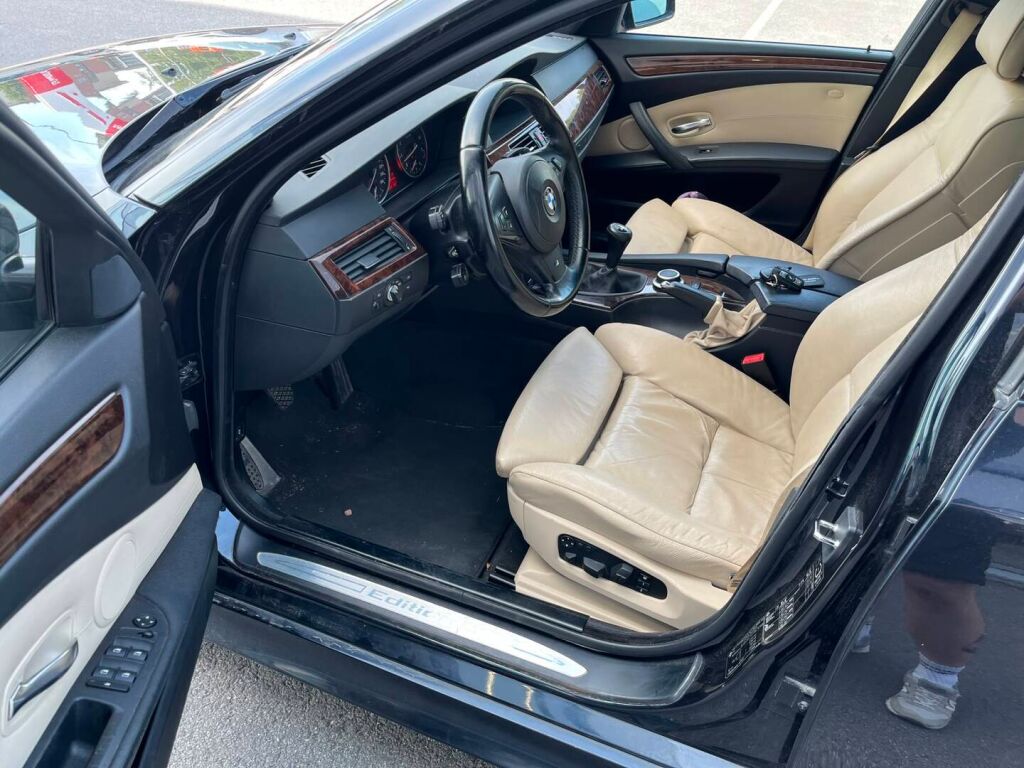 BMW 530 2008 Musta