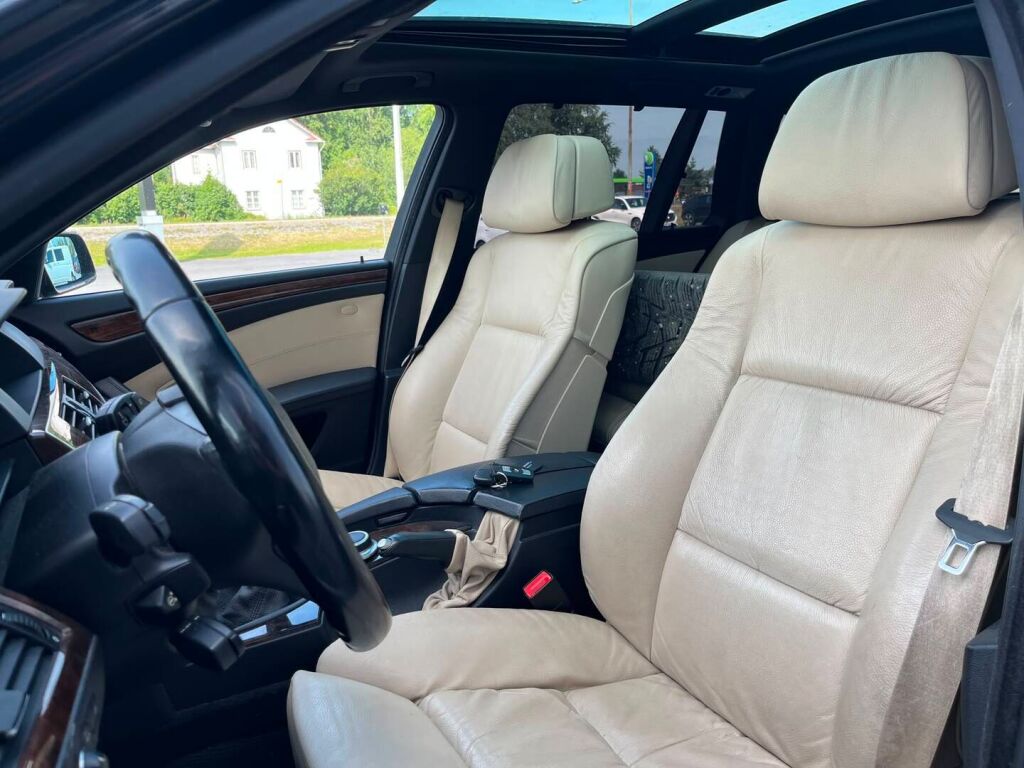 BMW 530 2008 Musta