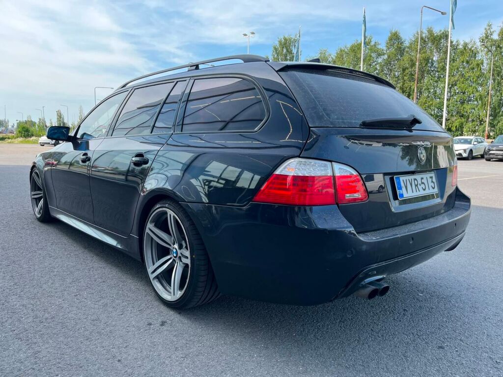 BMW 530 2008 Musta