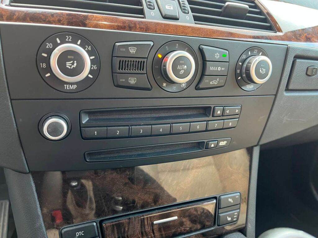 BMW 530 2008 Musta