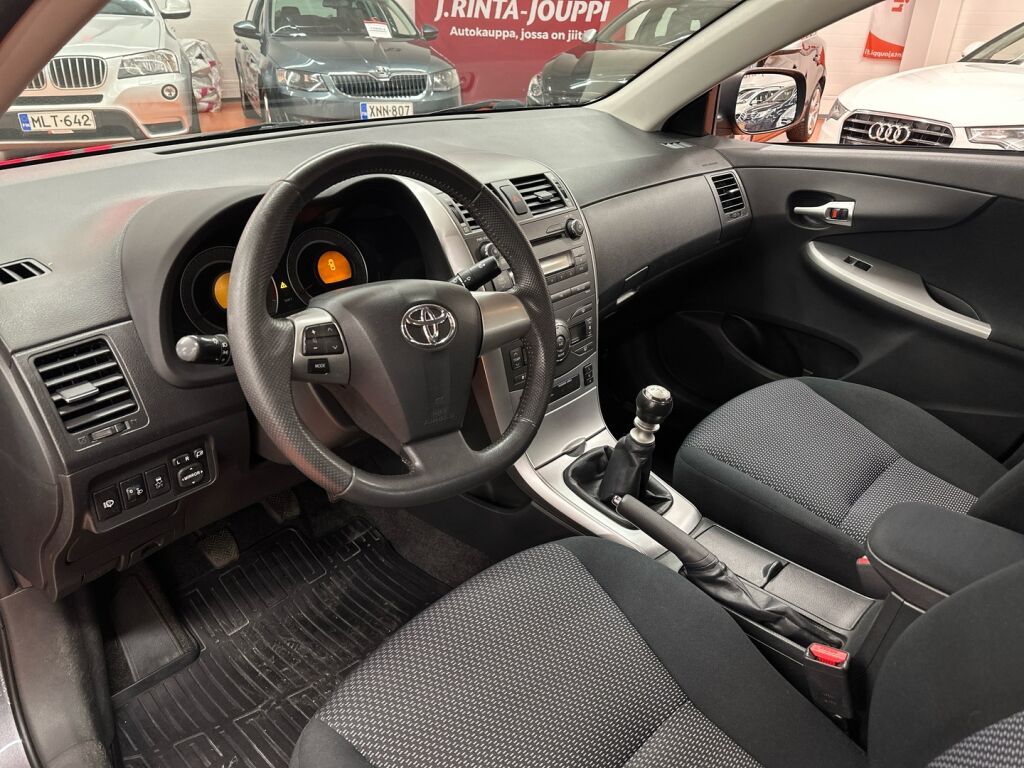 Toyota Corolla 2010 Harmaa