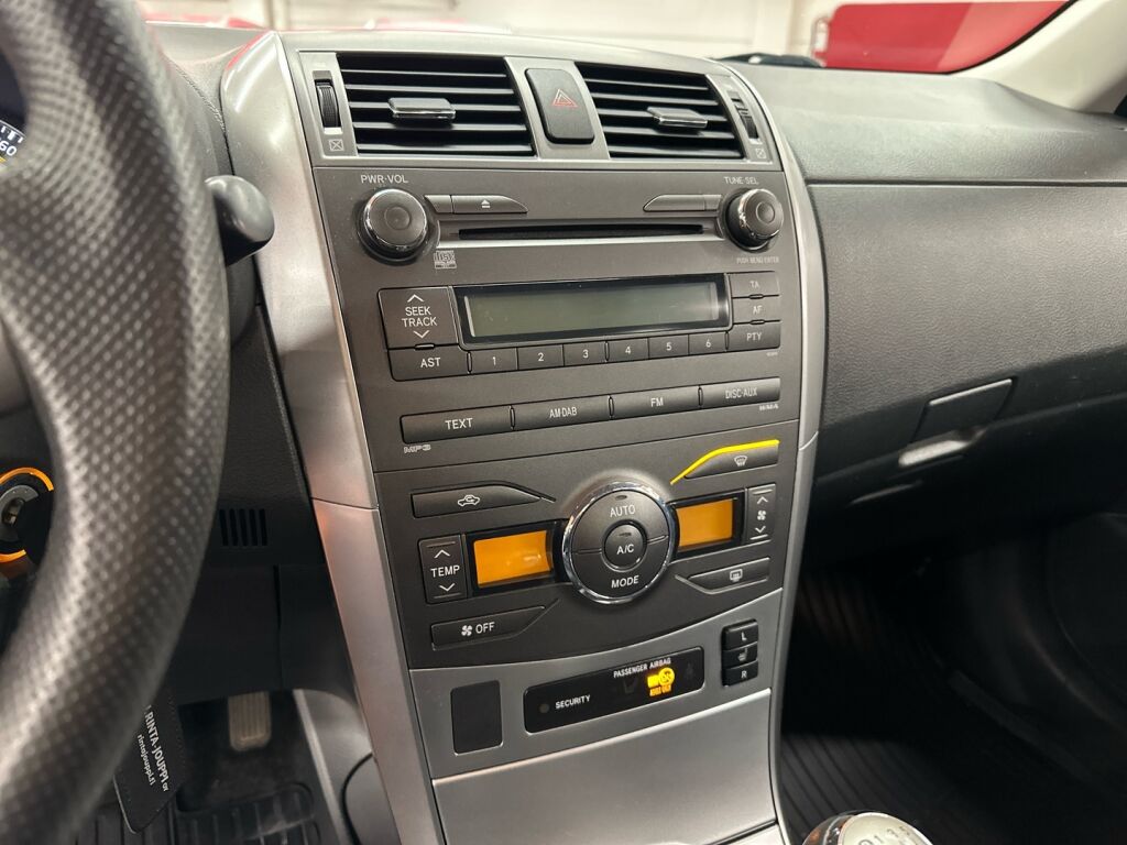 Toyota Corolla 2010 Harmaa